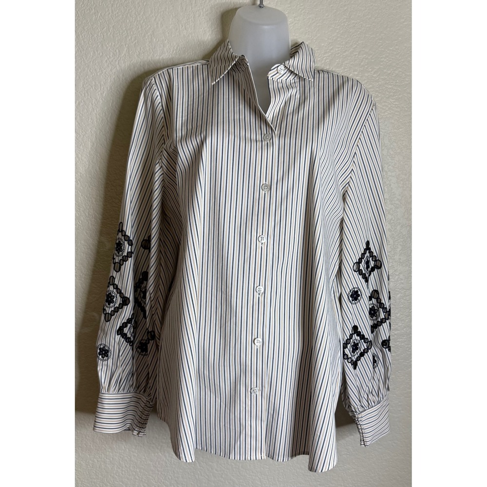Chicos 2 Size 12 Button Down Shirt Tan Striped Eyelet Embroidered Sleeve Chic